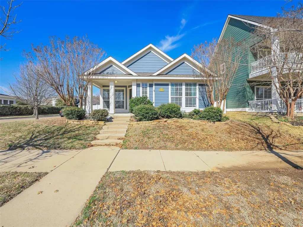 1201 Hayden Lane, Savannah, TX 76227