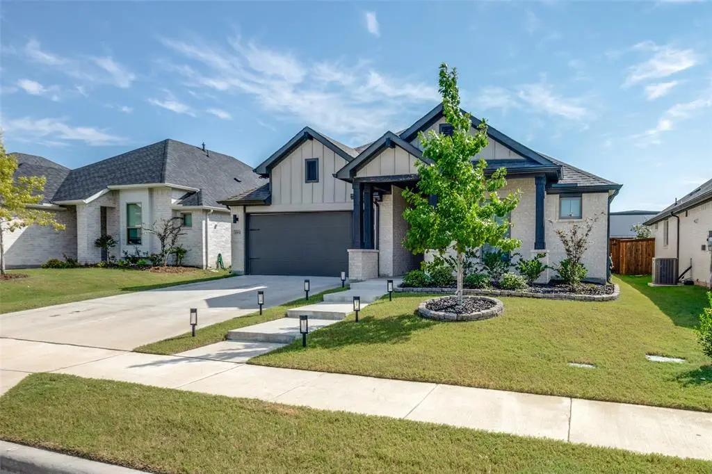 2932 Beau Daniel Drive, Royse City, TX 75189