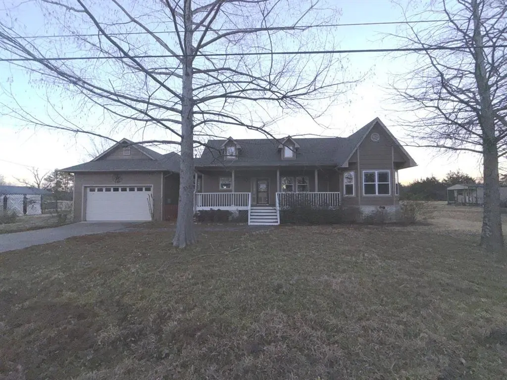 514 Chestnut Drive, Van, TX 75790