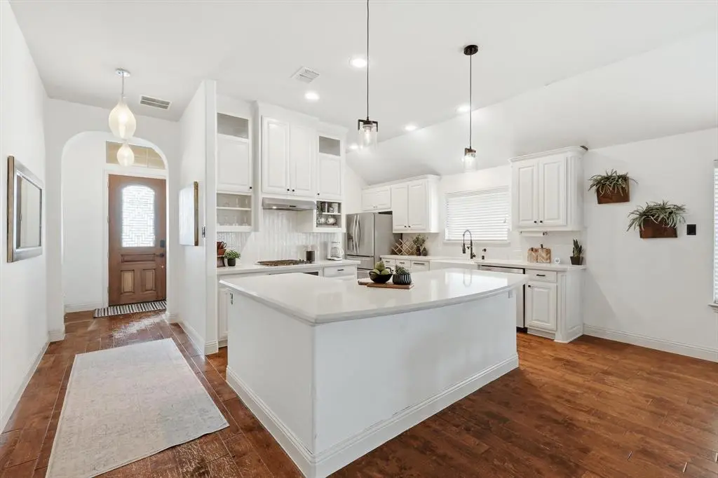 14720 Seventeen Lakes Boulevard, Fort Worth, TX 76262