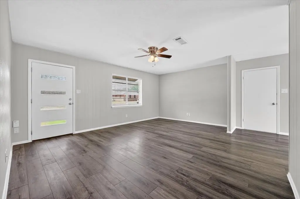 205 Wayne Drive, Sanger, TX 76266