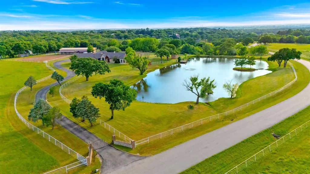 7583 Mountain View Road, Aubrey, TX 76227