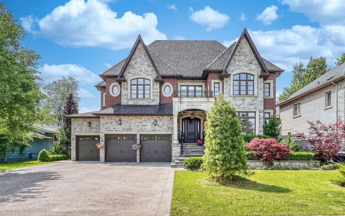 173 Lakeland CRES, Richmond Hill, ON L4E 3A4