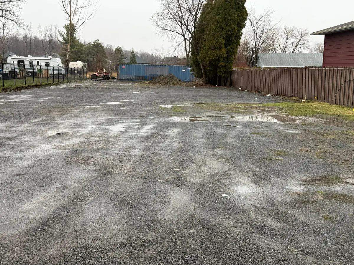 3007 Pitt ST, Cornwall, ON K6K 1A5