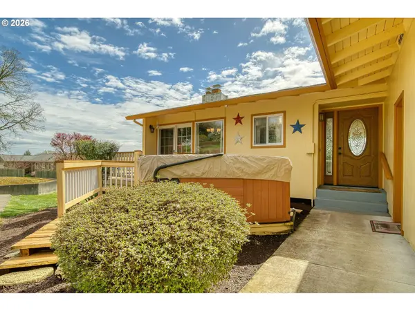 59930 WESTHILL RD, St Helens, OR 97051