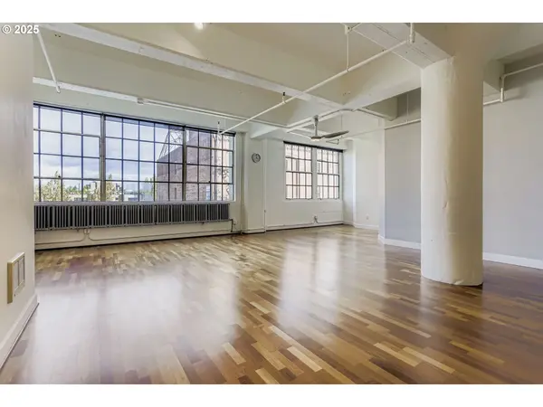 1314 NW IRVING ST #303, Portland, OR 97209