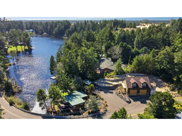 73028 CRANNOG RD, North Bend, OR 97459