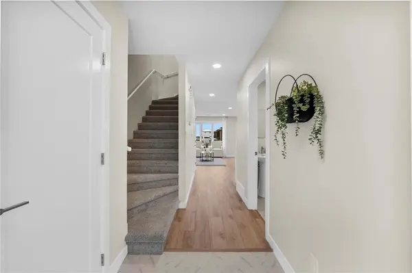 209 Kingshead RD, Niverville, MB R0A 0A1