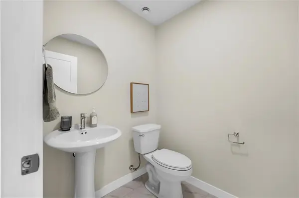 209 Kingshead RD, Niverville, MB R0A 0A1