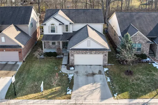 802 Cherry Stone DR, Canton Charter Township, MI 48188