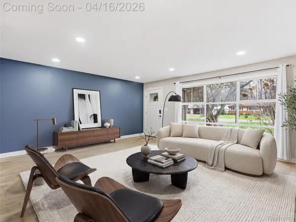 2674 Littletell AVE, West Bloomfield Charter Township, MI 48324