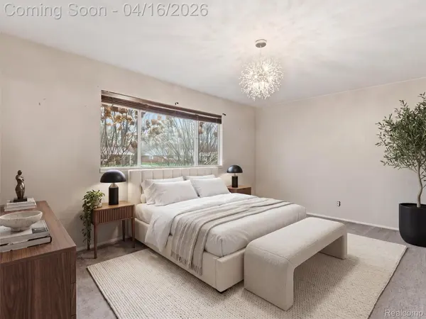 2674 Littletell AVE, West Bloomfield Charter Township, MI 48324