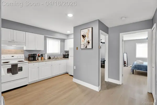 30561 Krauter #C1, Garden City, MI 48135