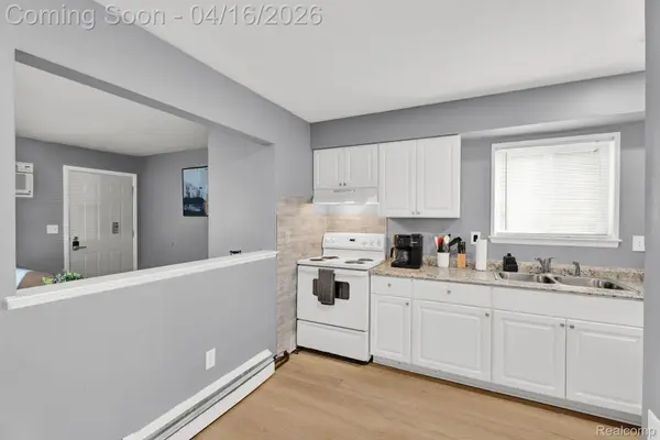 30561 Krauter #C1, Garden City, MI 48135