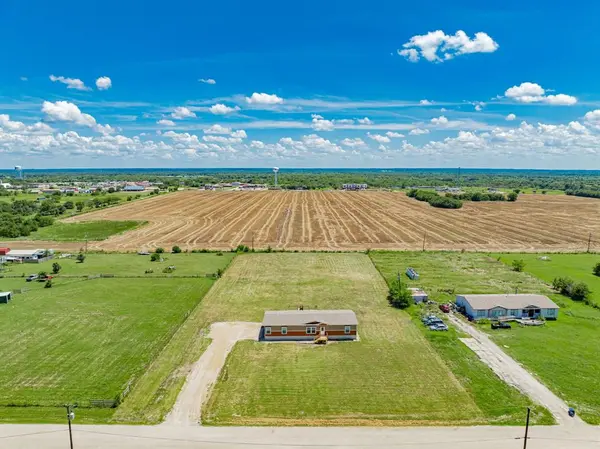 8938 Private Road 3842, Quinlan, TX 75474