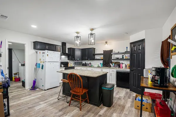 210 E 4th Street, Keene, TX 76059