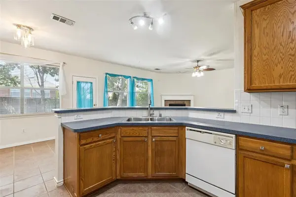 4505 Woodbluff Drive, Mesquite, TX 75150