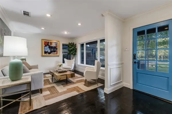 3778 Shorecrest Drive, Dallas, TX 75209