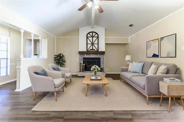 505 Meadow Ridge, Cedar Hill, TX 75104