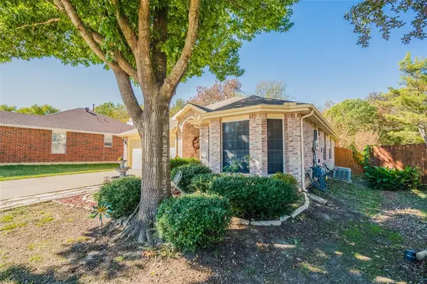 905 Mill Spring Drive, Garland, TX 75040