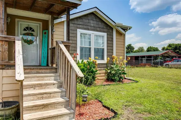 7466 County Road 573, Blue Ridge, TX 75424