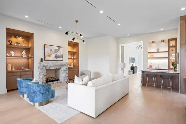 4231 Concho Street, Dallas, TX 75206