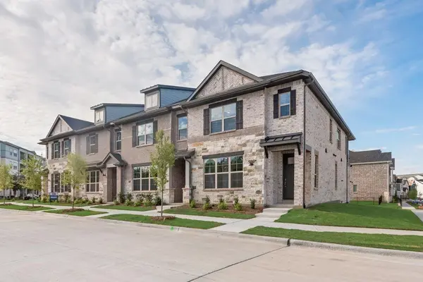 8322 Bayside Drive, Rowlett, TX 75088