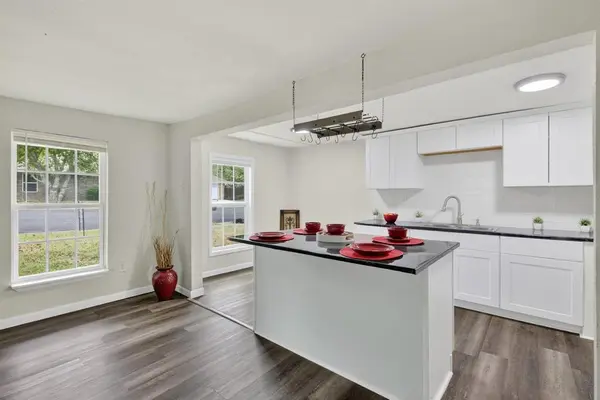 1008 Van Winkle Street, Weatherford, TX 76086