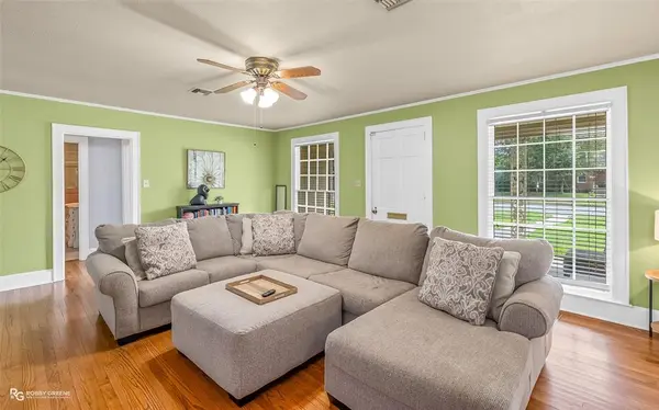 3642 Gilbert Drive, Shreveport, LA 71104