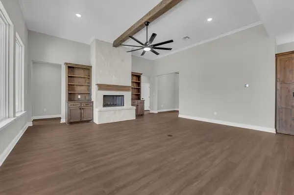 115 Cattail Court, Robinson, TX 76706