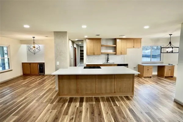 305 Bluebonnet Drive, Grapevine, TX 76051