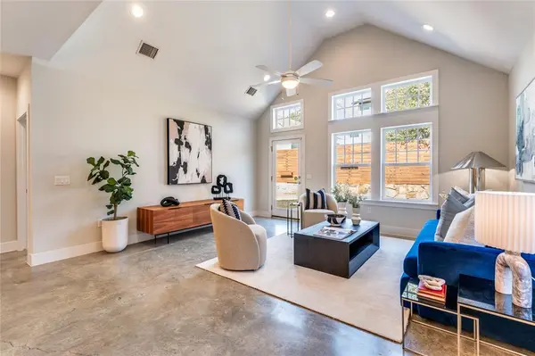 661 Bishop Heights Lane, Dallas, TX 75208