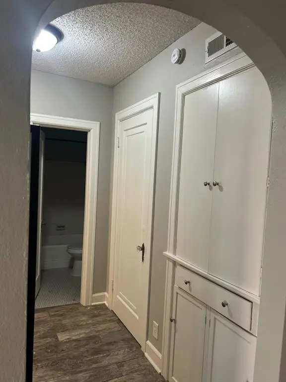 4000 Hawthorne Avenue #08, Dallas, TX 75219