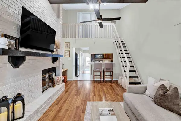 2577 Shady Ridge Drive, Bedford, TX 76021