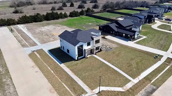 436 Whispering Way, Red Oak, TX 75154