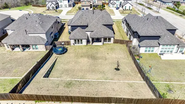 4406 Estuary Circle, Garland, TX 75043