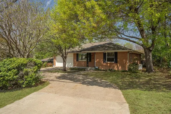 2461 Highland Road, Dallas, TX 75228