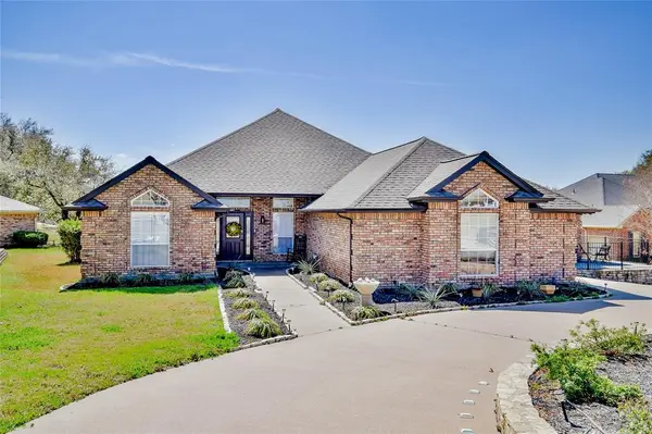 4905 W Wedgefield Road, Granbury, TX 76049