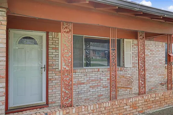 4113 Canyon Trail, Lake Worth, TX 76135