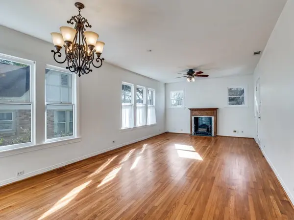 6931 Lindsley Avenue, Dallas, TX 75223