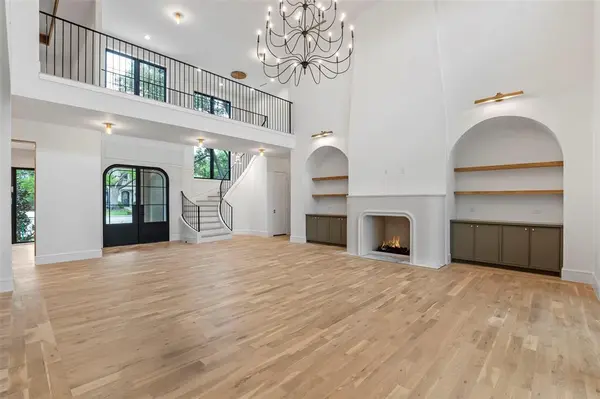 5510 Del Roy Drive, Dallas, TX 75230