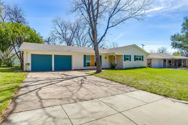 6013 Worrell Drive, Fort Worth, TX 76133