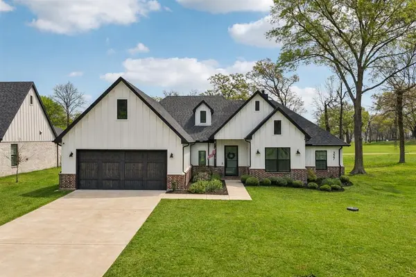 327 Saint Andrews Drive, Mabank, TX 75156