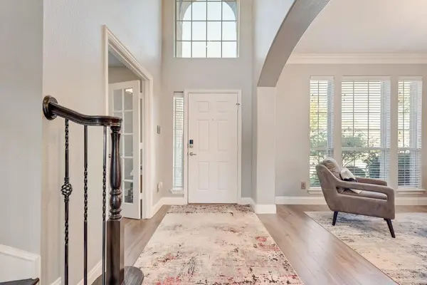 2335 Clark Trail, Grand Prairie, TX 75052