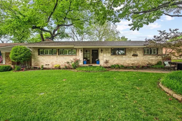 10111 Shadyview Drive, Dallas, TX 75238