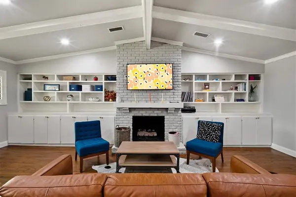 10111 Shadyview Drive, Dallas, TX 75238