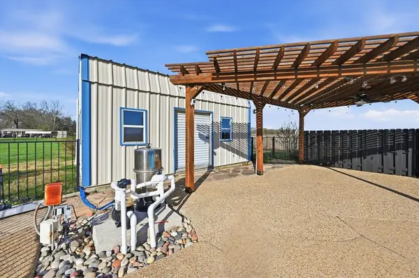 1616 Nash Howard Road, Waxahachie, TX 75165