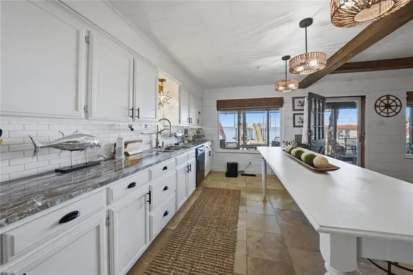 136 Harbor Drive, Gun Barrel City, TX 75156