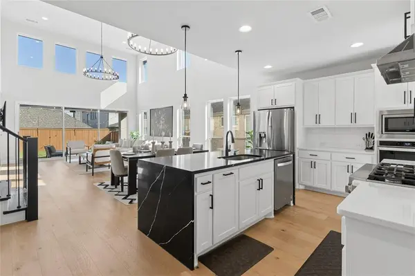 3613 Damsel Mackenzie Street, Lewisville, TX 75056