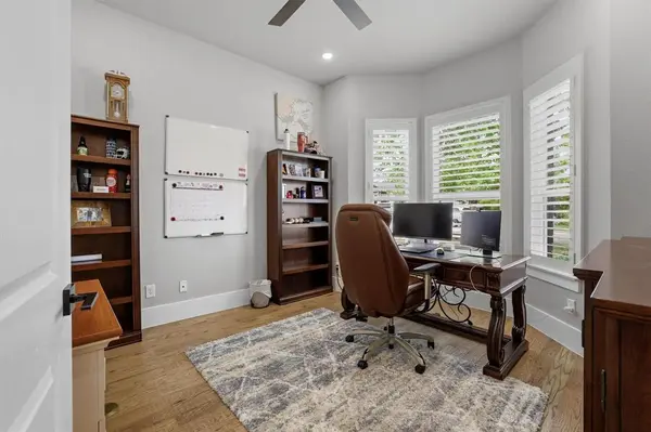 57 Lone Oak Boulevard, Pottsboro, TX 75076